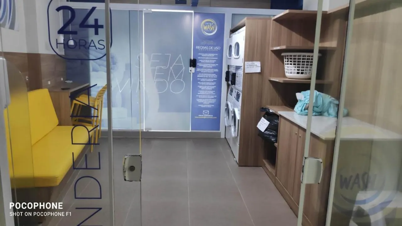 Appartamento LOFT com garagem e piscina Prédio frente MAR Balneário Camboriú Brasile